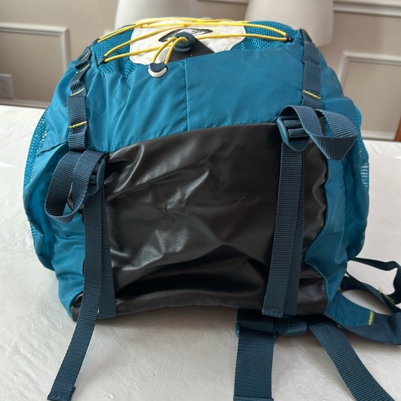 Jansport SOLOIST 40 LITER backpack - Code Blue - Picture 4 of 16